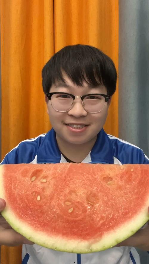 沉浸式吃瓜娱乐圈,揭秘娱乐圈的瓜田秘境