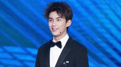 吃瓜娱乐圈吴磊图片大全