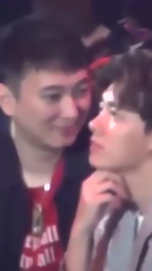 娱乐圈自由吃瓜基地,揭秘明星幕后故事，带你畅游八卦海洋